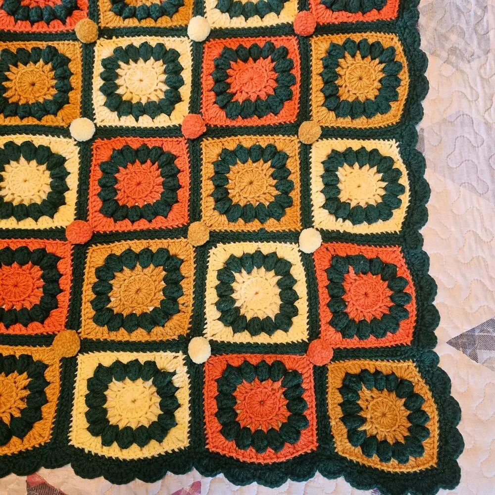 GRANNY SQUARE AFGHAN 4' x 6' Crochet Colorful Puff Balls Scalloped Edge GIFT